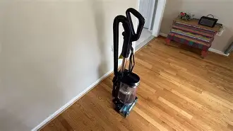 Head-to-Head: Dune Awakening vs Shark Powerdetect Upright Vacuum (Detailed Comparison)